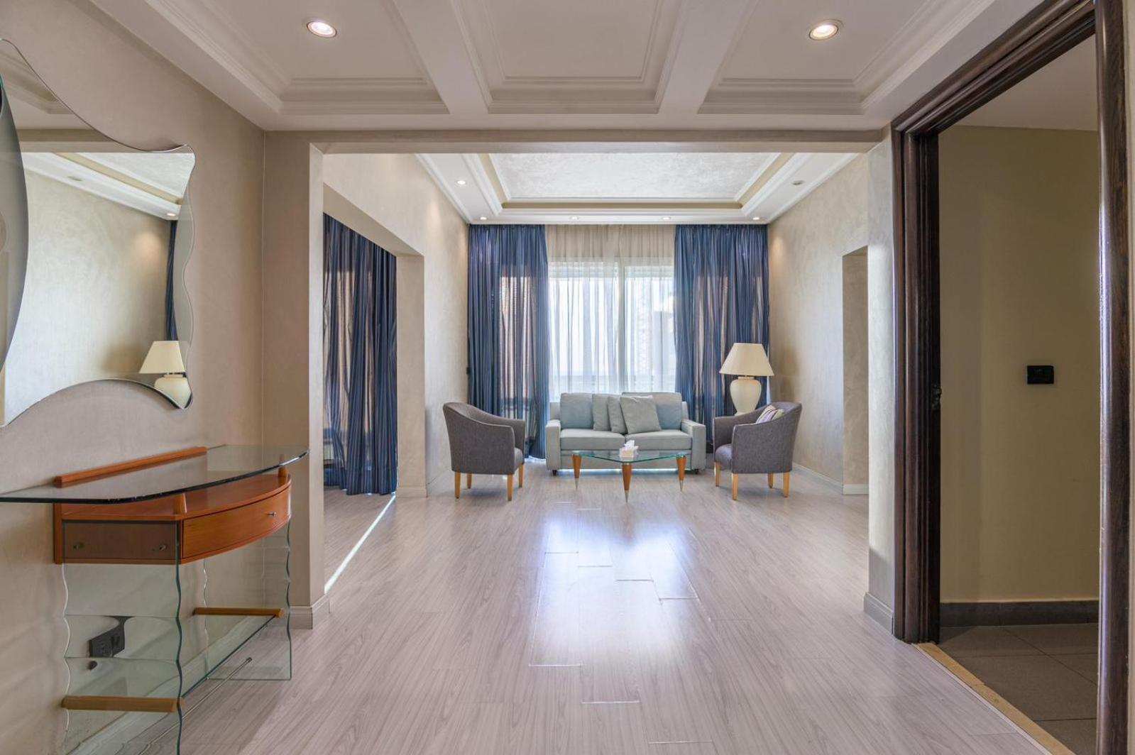 Hotel Lahoya Homes Beirut