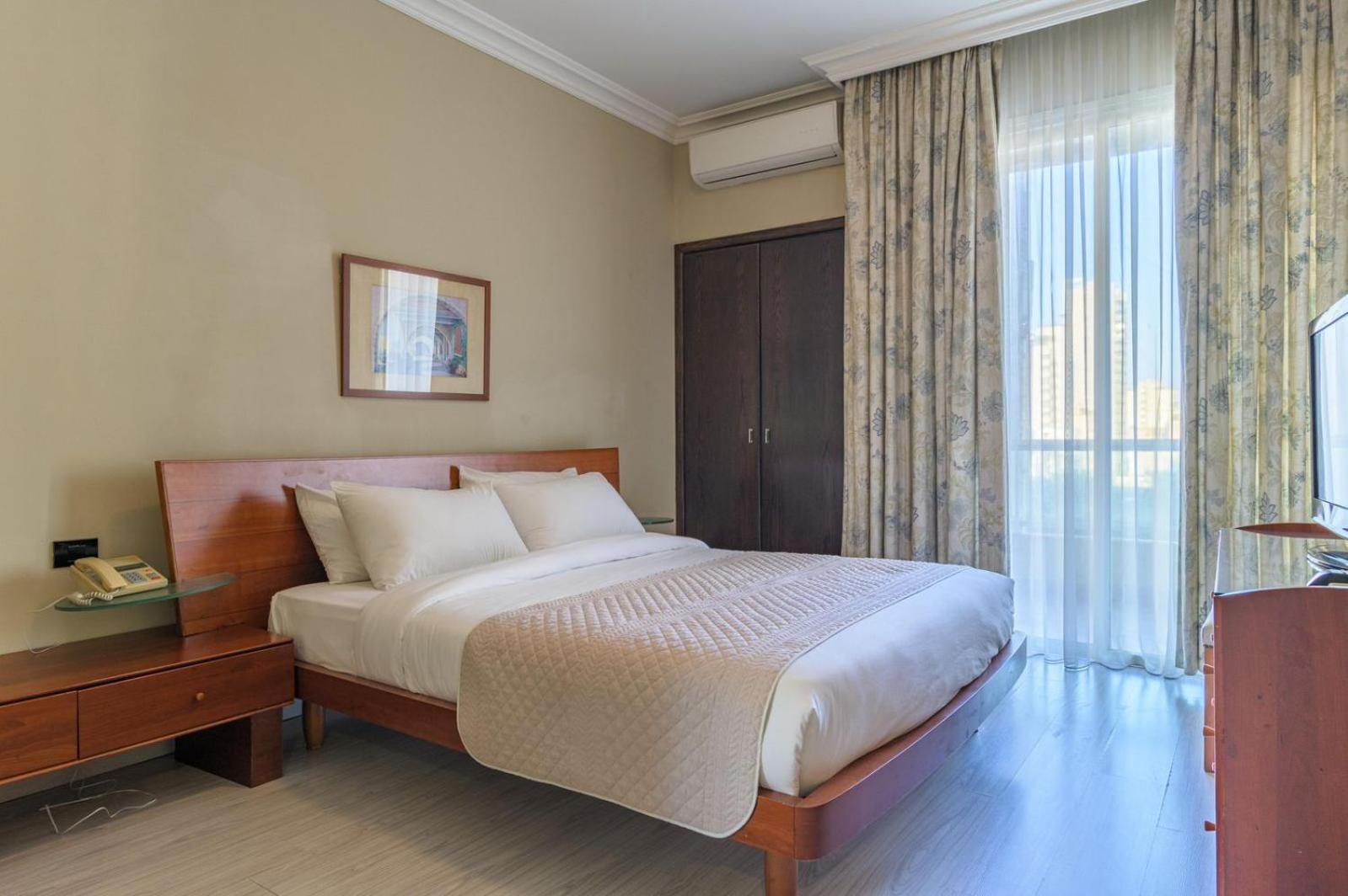 Lahoya Homes Hotel 5*