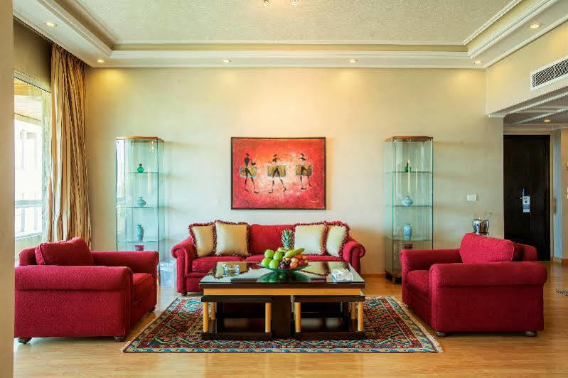 Lahoya Homes 5*