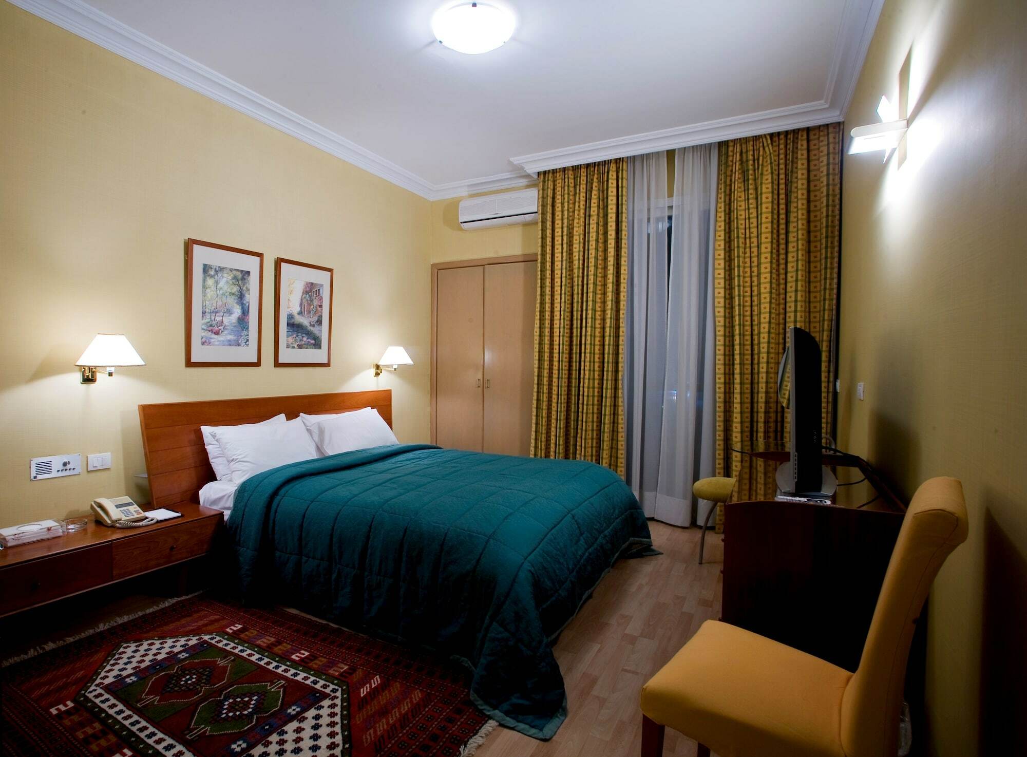 Hotel Lahoya Homes