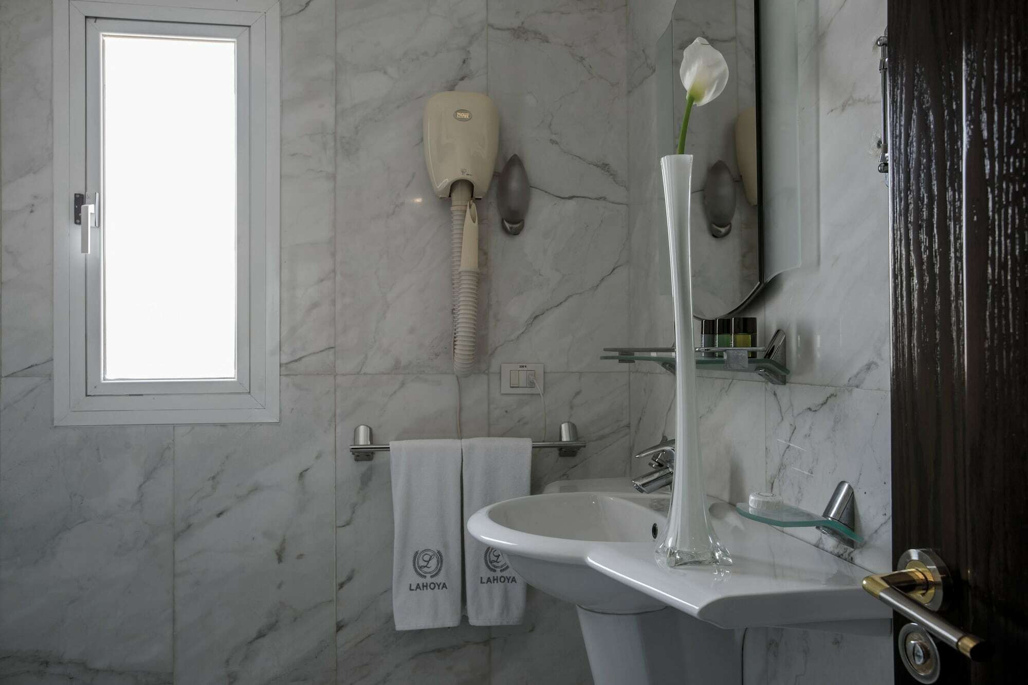 Hotel Lahoya Homes Beirut